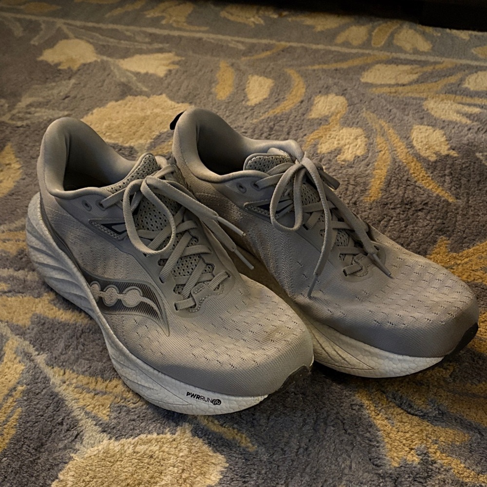 Saucony Men's Athletic Gray Shoes